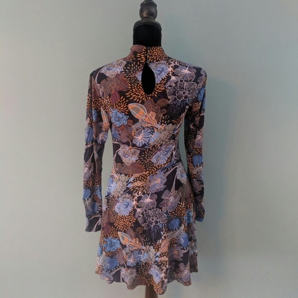 H&M Floral Dress w/ Keyhole Back - Picture 2 of 5